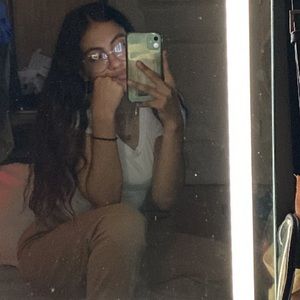 Meet your Posher, Lynette